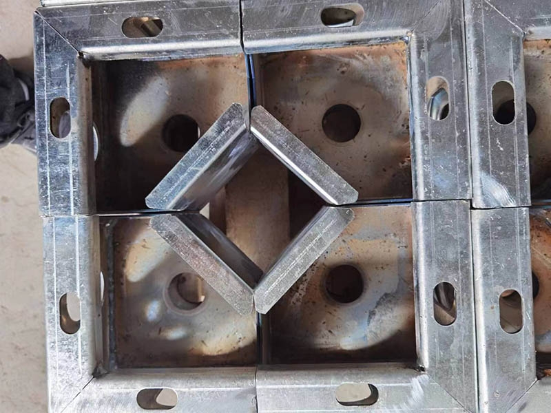 Packing box lifting head/canopy support